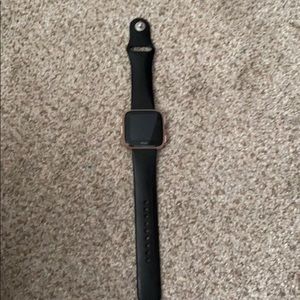 Black Fitbit versa